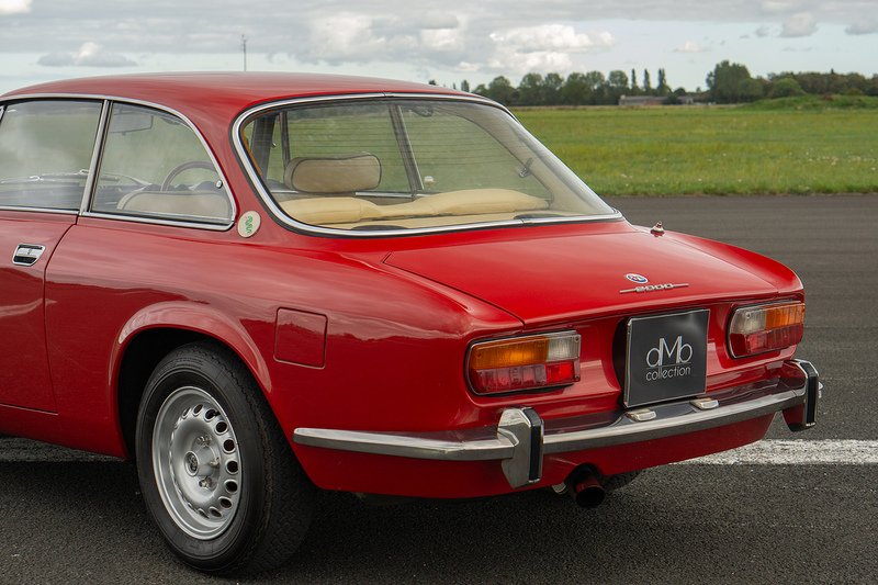 Alfa Romeo 2000 GTV  - U1678
