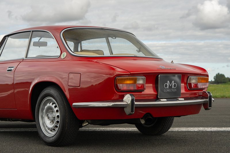 Alfa Romeo 2000 GTV  - U1678