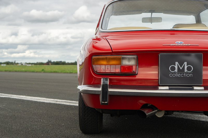 Alfa Romeo 2000 GTV  - U1678