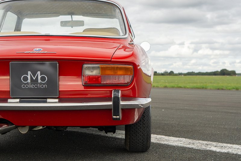 Alfa Romeo 2000 GTV  - U1678