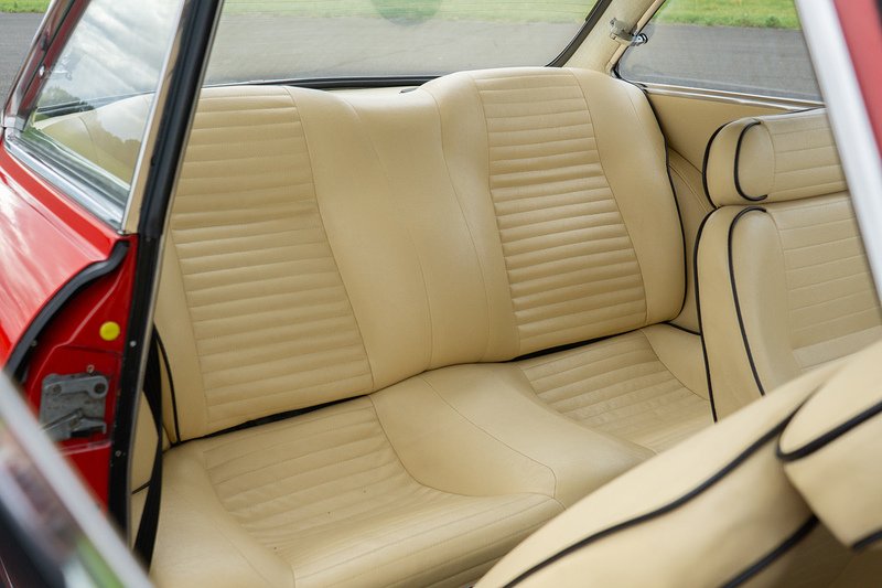 Alfa Romeo 2000 GTV  - U1678