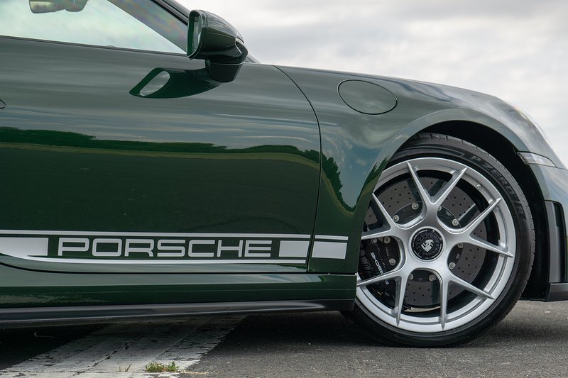 Porsche 911 992.2 GT3 Touring - U1683