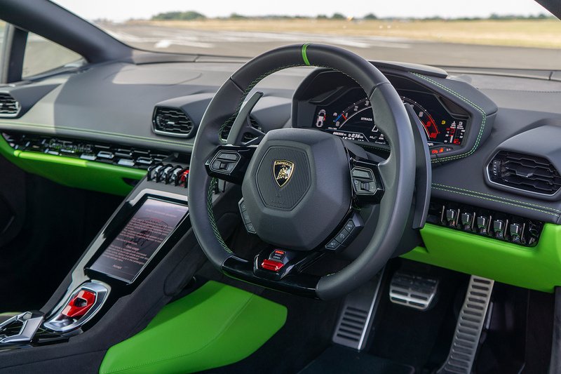 Lamborghini Huracan V10 LP 640-2 Tecnica - U1687