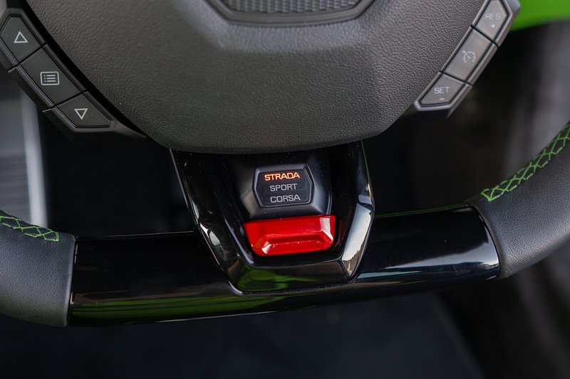 Lamborghini Huracan V10 LP 640-2 Tecnica - U1687