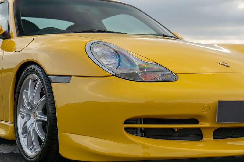 Porsche 911 996 GT3 - U1689