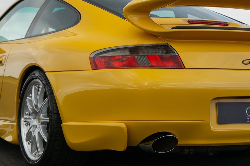 Porsche 911 996 GT3 - U1689