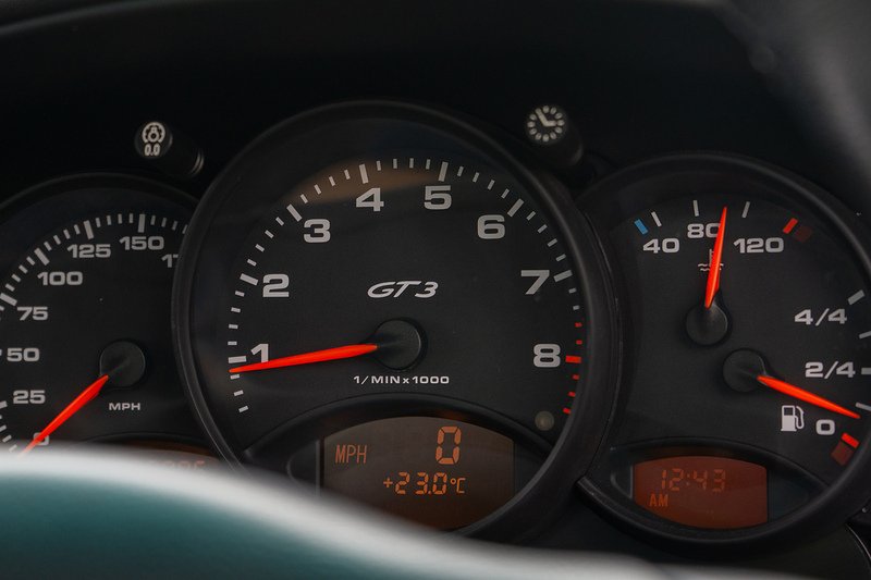 Porsche 911 996 GT3 - U1689