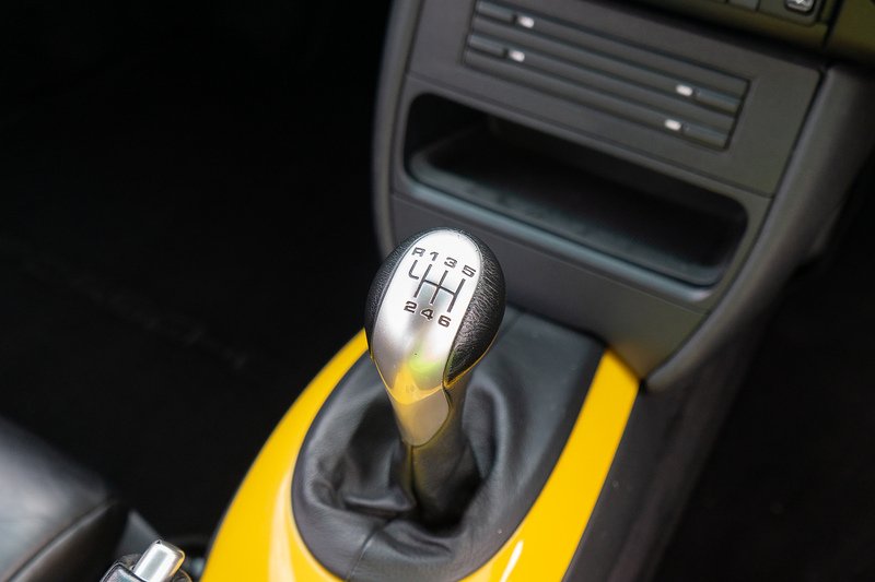 Porsche 911 996 GT3 - U1689