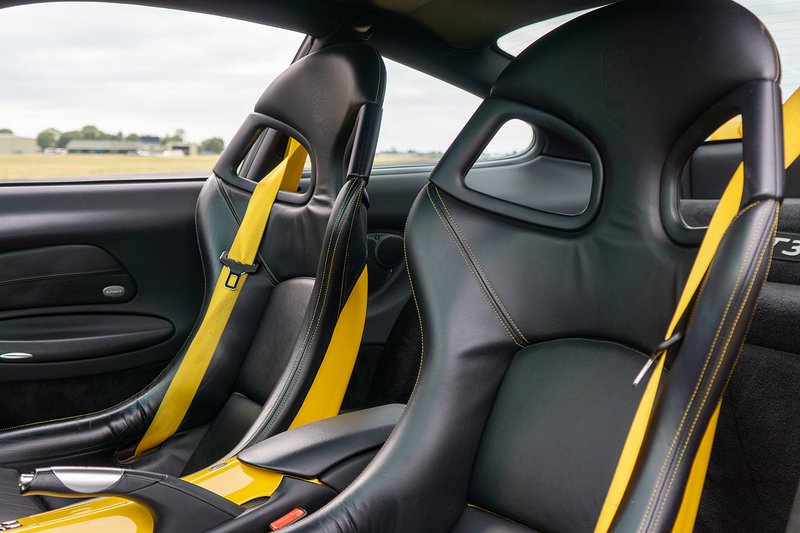 Porsche 911 996 GT3 - U1689