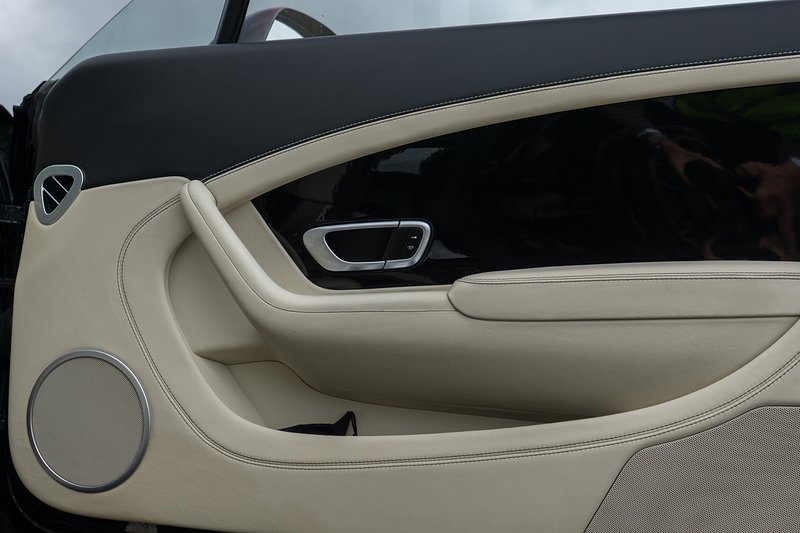 Bentley Continental W12 GT Speed - U1690