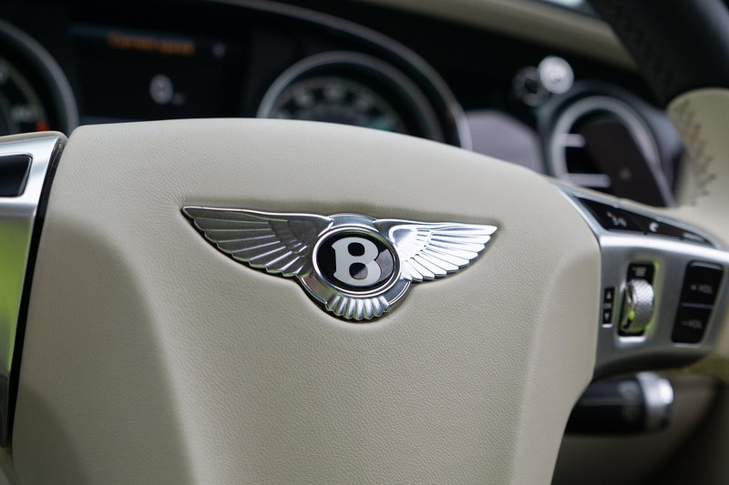 Bentley Continental W12 GT Speed - U1690