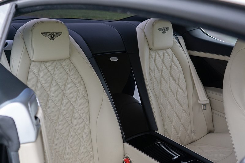 Bentley Continental W12 GT Speed - U1690