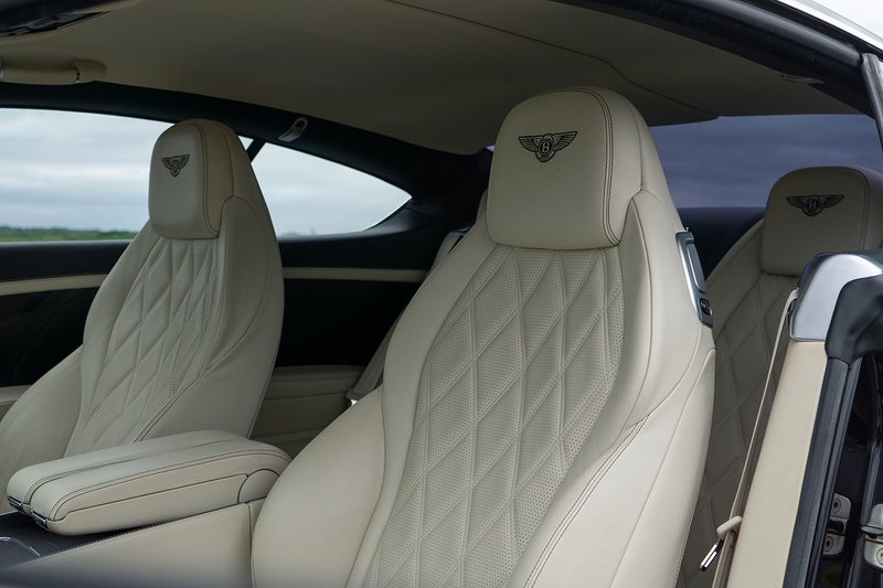 Bentley Continental W12 GT Speed - U1690