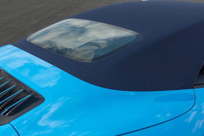 Porsche 911 T-Hybrid 992 Carrera GTS - U1692