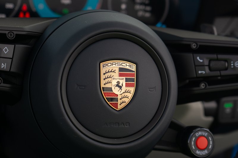 Porsche 911 T-Hybrid 992 Carrera GTS - U1692
