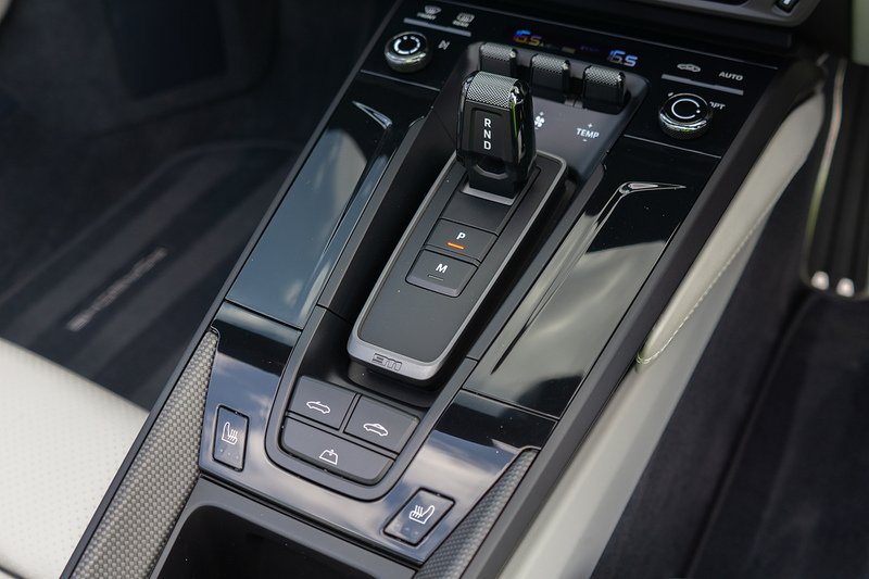 Porsche 911 T-Hybrid 992 Carrera GTS - U1692