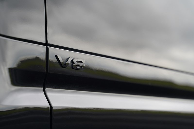 Land Rover Defender 110 P525 V8 - U1693