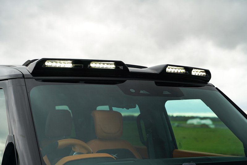 Land Rover Defender 110 P525 V8 - U1693