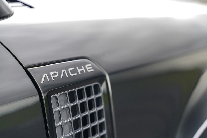Land Rover Defender 110 P525 V8 - U1693