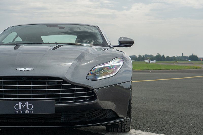 Aston Martin DB11 V12 - U1702