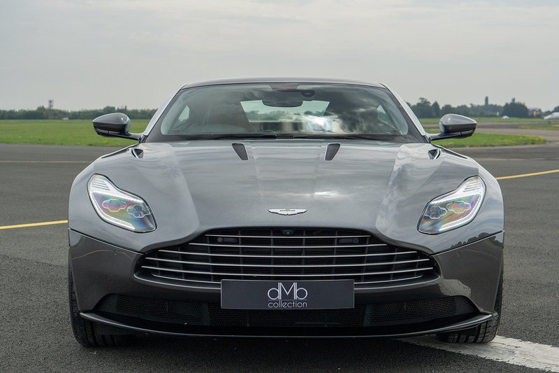 Aston Martin DB11 V12 - U1702