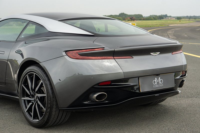 Aston Martin DB11 V12 - U1702