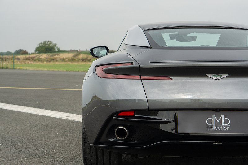 Aston Martin DB11 V12 - U1702