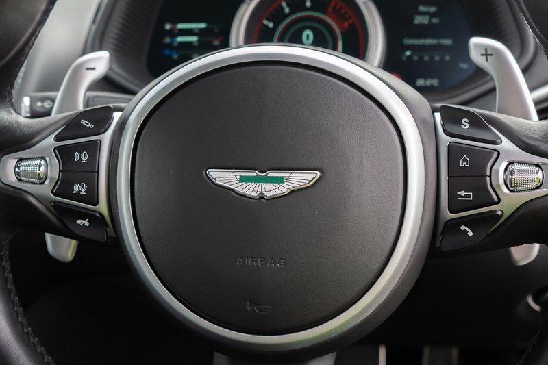 Aston Martin DB11 V12 - U1702