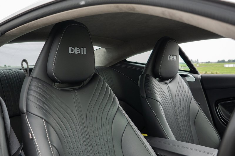 Aston Martin DB11 V12 - U1702