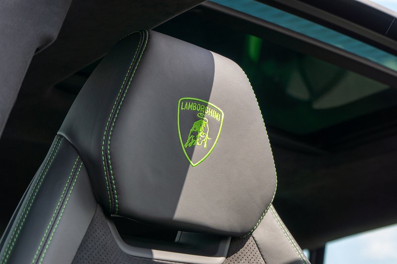 Lamborghini Urus V8 BiTurbo S - U1706