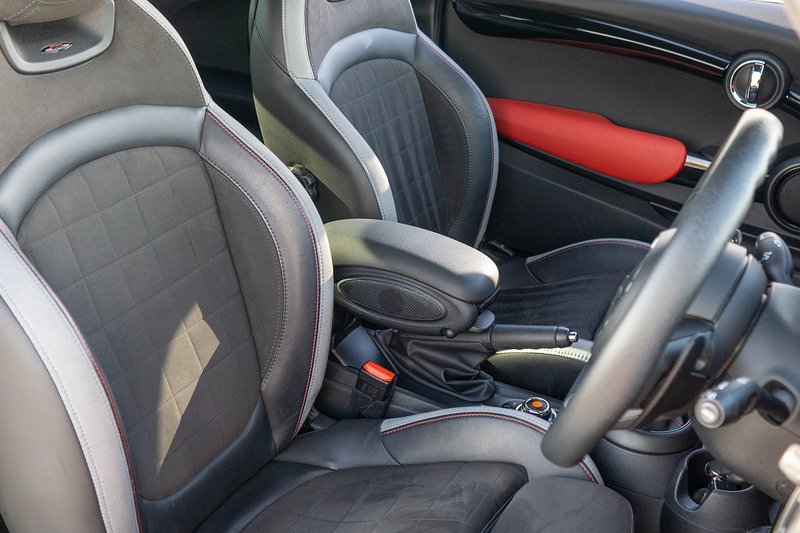 MINI Hatch John Cooper Works - U1708