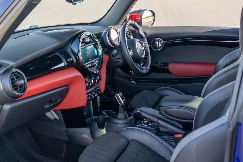 MINI Hatch John Cooper Works - U1708