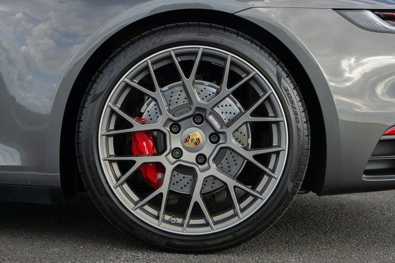 Porsche 911 T 992 Carrera 4S - U1712