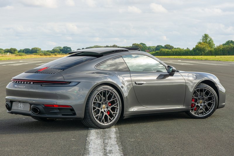 Porsche 911 T 992 Carrera 4S - U1712
