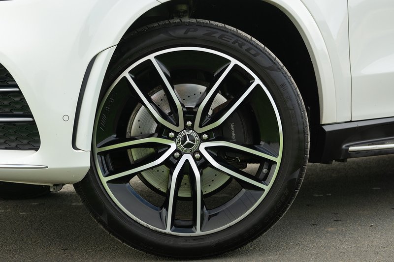 Mercedes-Benz GLE GLE400d AMG Line - U1715