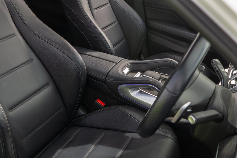 Mercedes-Benz GLE GLE400d AMG Line - U1715
