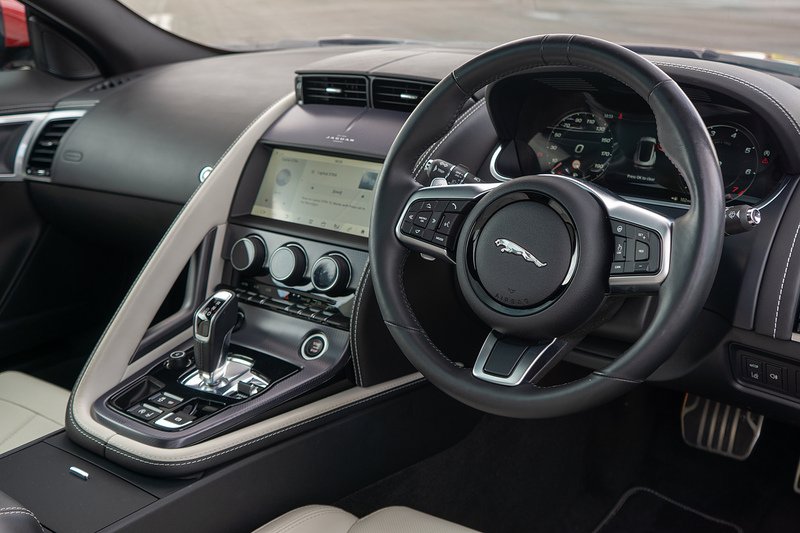 Jaguar F-Type V8 R-Dynamic - U1716