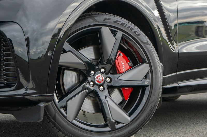 Jaguar F-PACE P550 V8 SVR - U1718