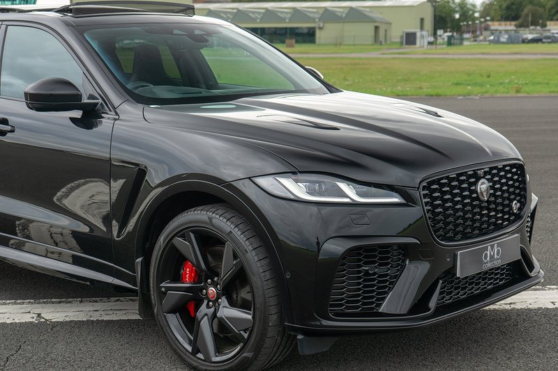 Jaguar F-PACE P550 V8 SVR - U1718