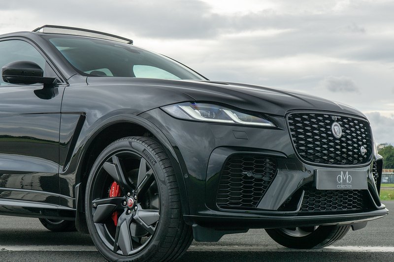 Jaguar F-PACE P550 V8 SVR - U1718
