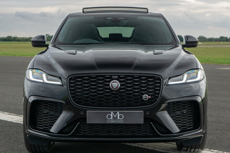 Jaguar F-PACE P550 V8 SVR - U1718