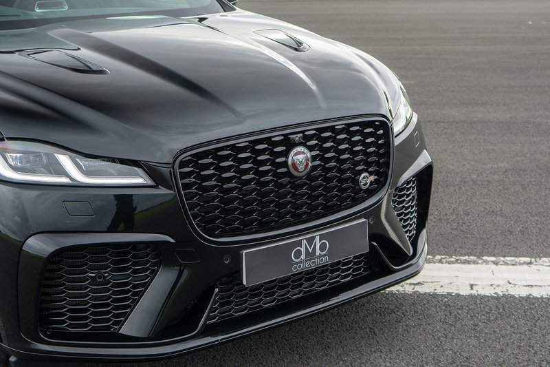 Jaguar F-PACE P550 V8 SVR - U1718