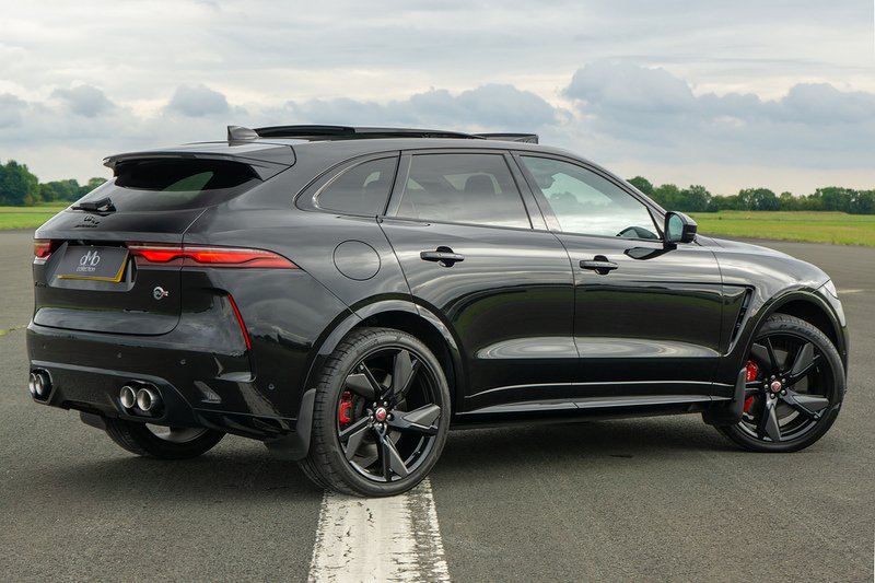 Jaguar F-PACE P550 V8 SVR - U1718