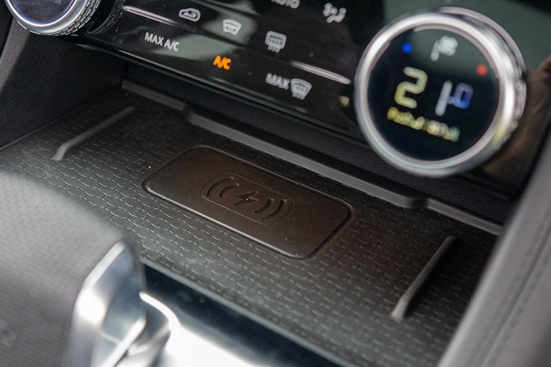 Jaguar F-PACE P550 V8 SVR - U1718