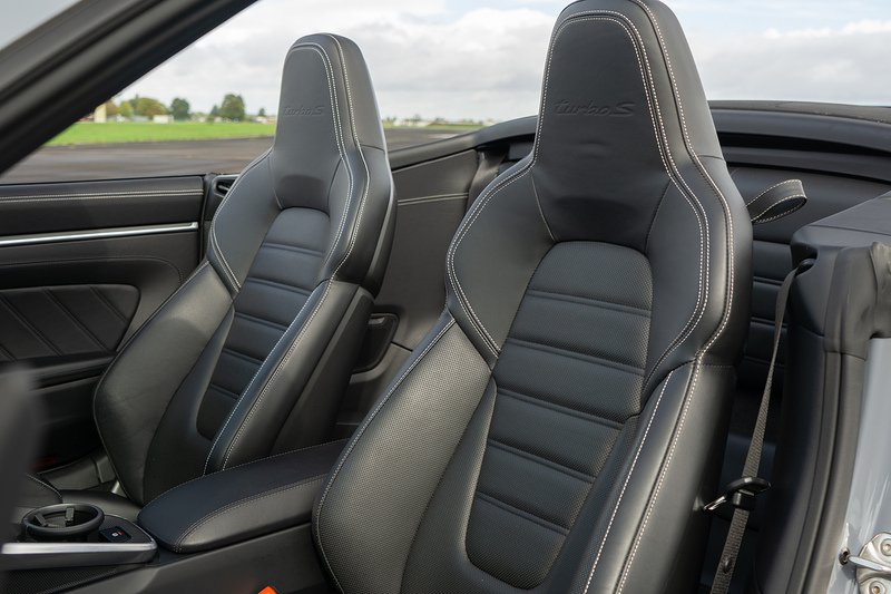 Porsche 911 T 992 Turbo S - U1722