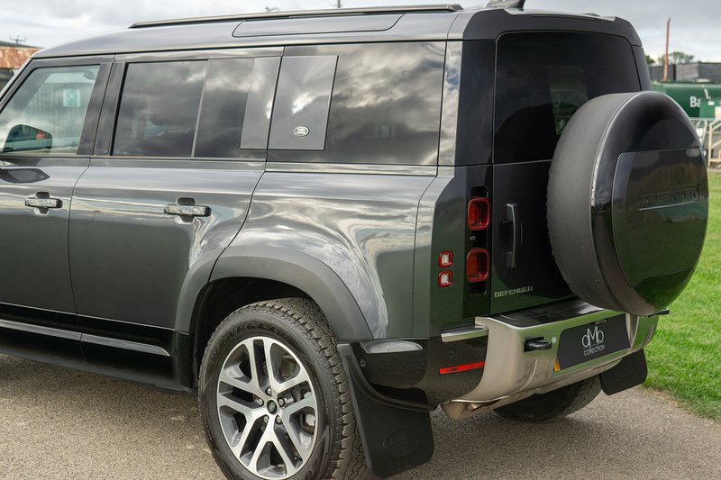 Land Rover Defender 110 D300 MHEV HSE - U1726