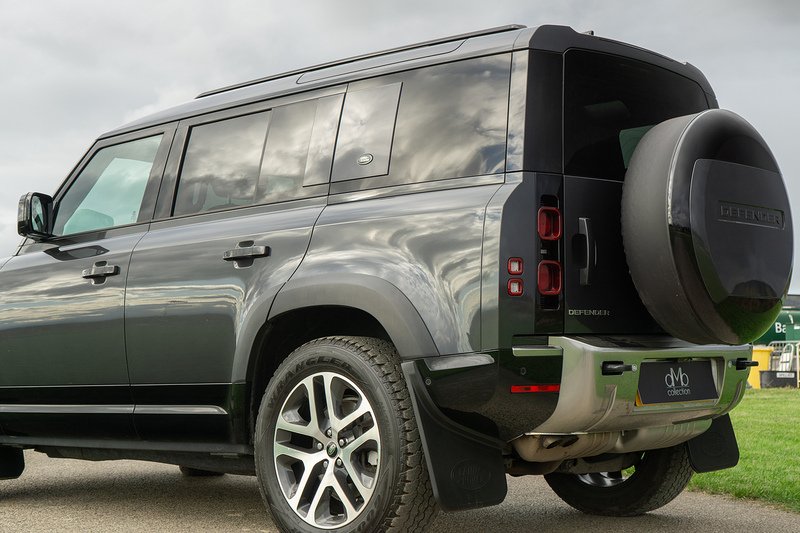 Land Rover Defender 110 D300 MHEV HSE - U1726