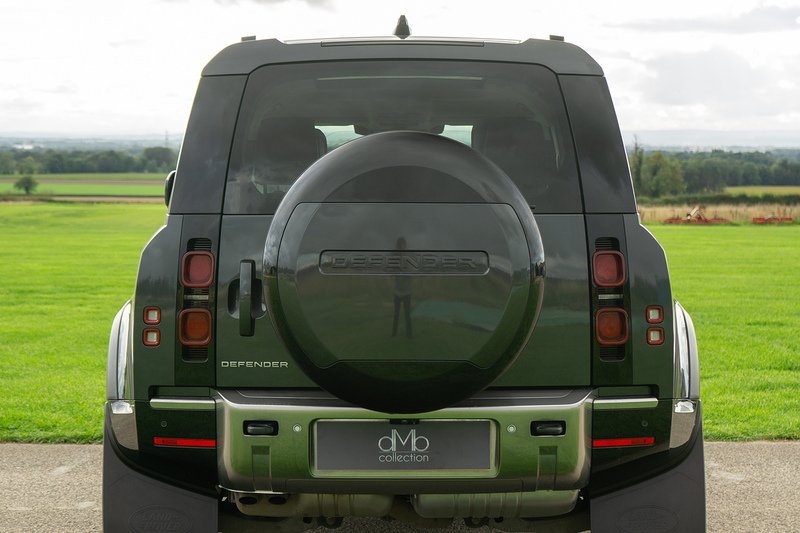 Land Rover Defender 110 D300 MHEV HSE - U1726