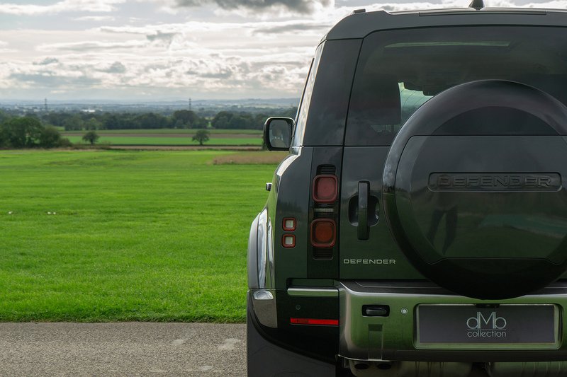 Land Rover Defender 110 D300 MHEV HSE - U1726