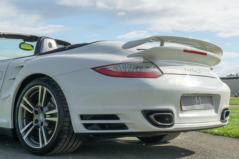 Porsche 911 997 Turbo S - U1728
